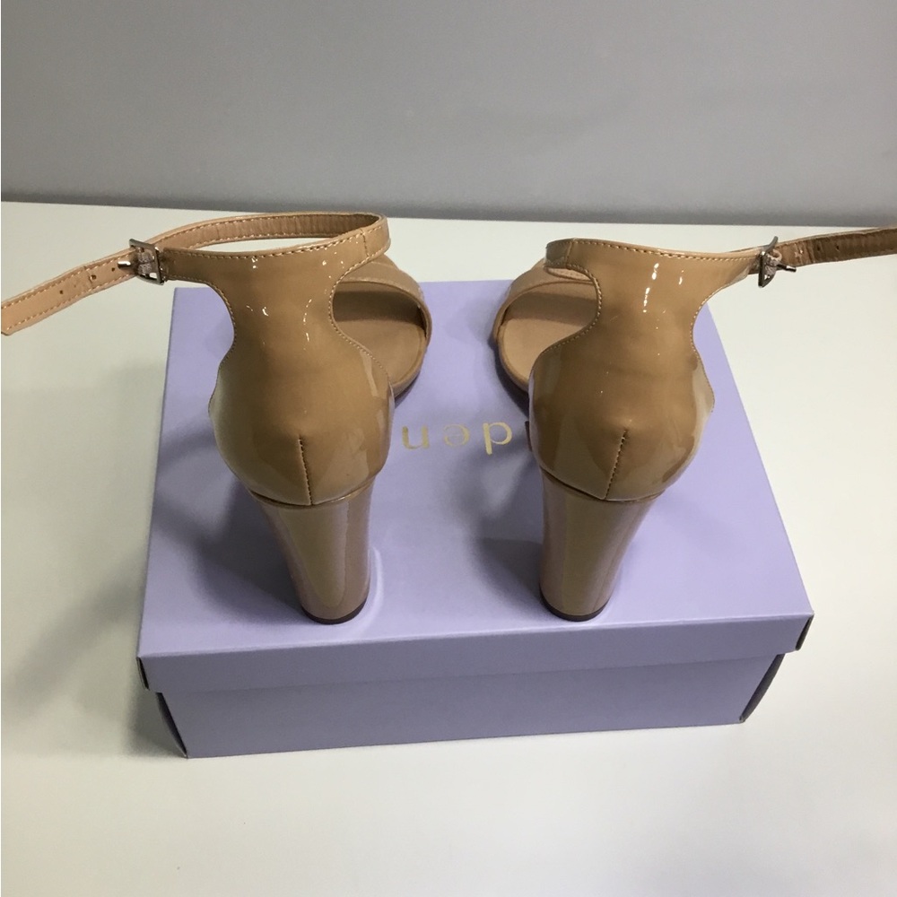 Madden Girl Tan Heeled Sandals - Picture 4 of 5